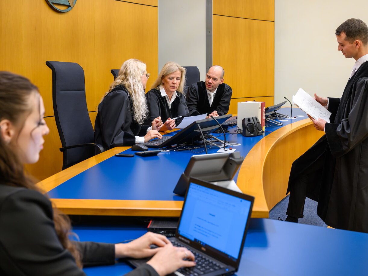 Verhandlung bei Gericht